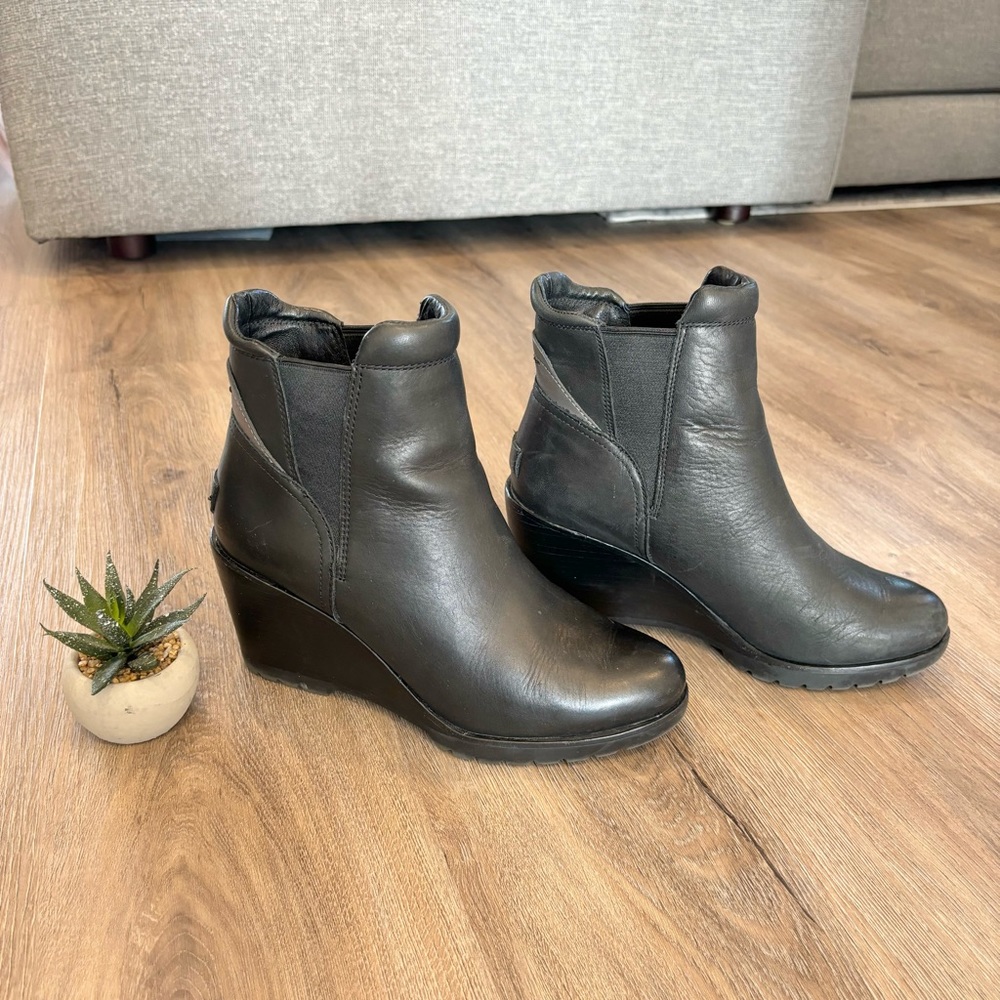 Witchy Black Wedge Chelsea Ankle Boots - Women - Picture 2 of 8